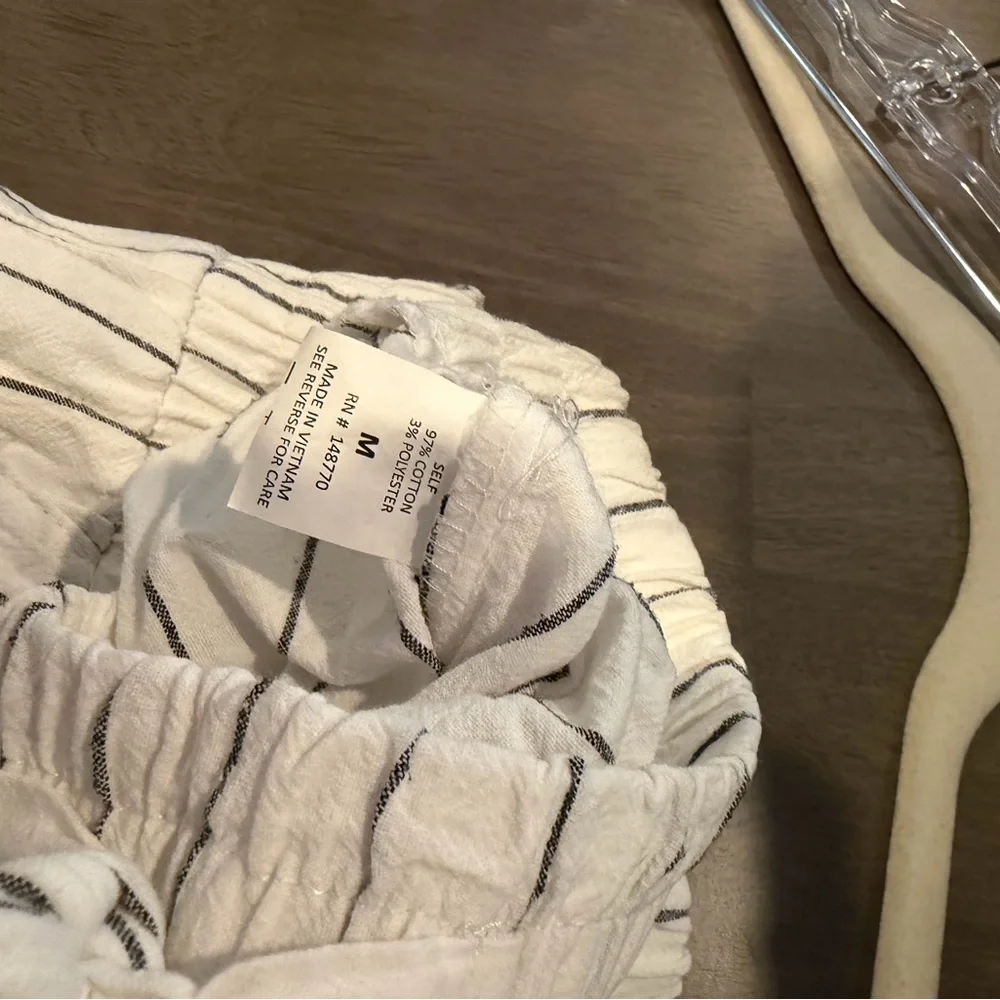 White Wide-Leg Drawstring Pants with Black Pinstripes - Picture 3 of 4